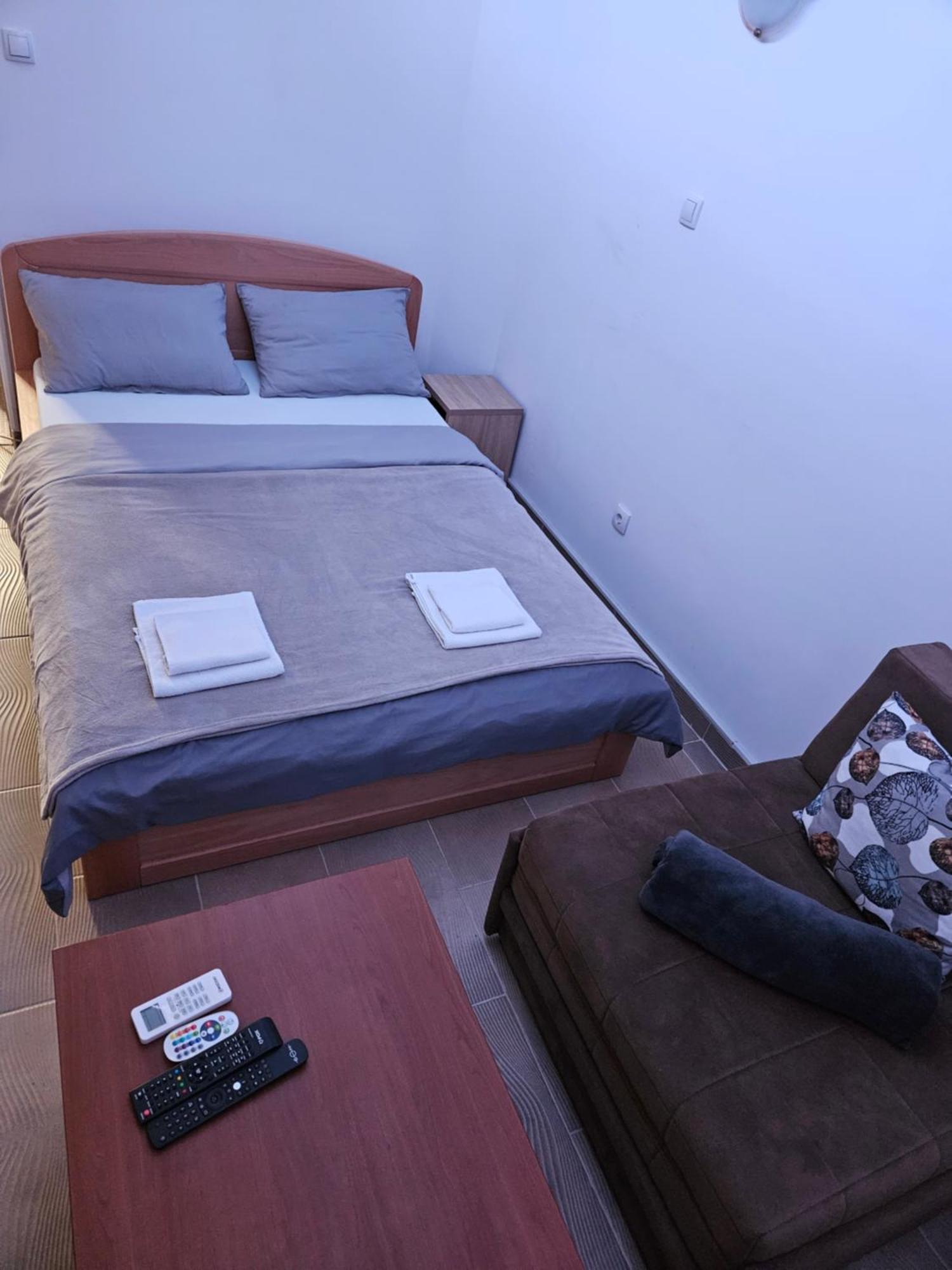 Booking Apartments Alone 1 Belgrade Extérieur photo